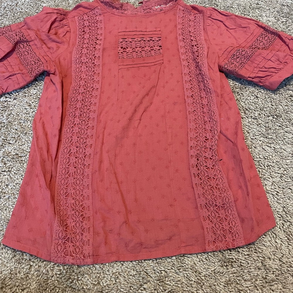 ❤️ Universal Thread Women's Blouse - Rust